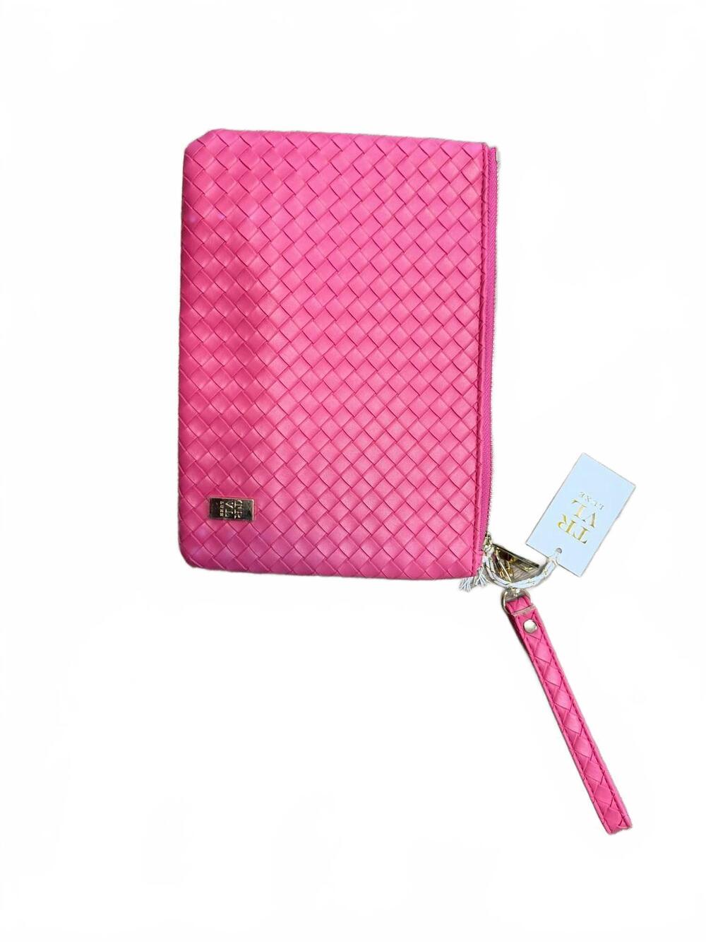 NEW TRVL DESIGN women's go-go wristlet bag in pink